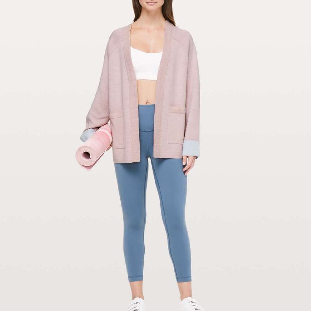 Lululemon Reverse me wrap